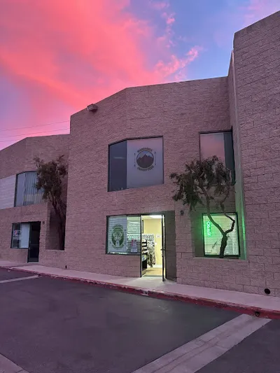 Manzanita Outfitters