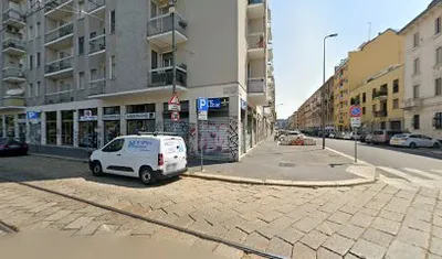 Tinako car rental Milano