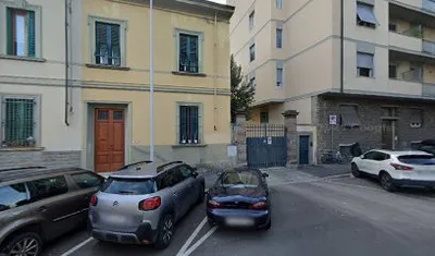 Italian Limousine Service Di Maria Gioia Gualtieri & C. Sas