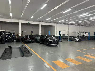 P&B AUTOMOTIVE GROUP SRL - ARVAL CENTER