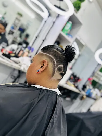D' Nathalie Barbershop