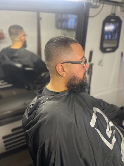 Ez barber and nails