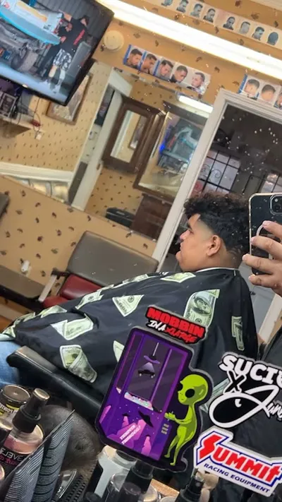 Peluqueria Huetamo Barber Shop Unisex #3