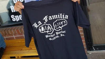LA FAMILIA BARBER PARLOR