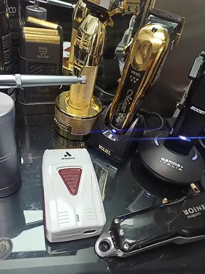 Cutsfresh barbershop
