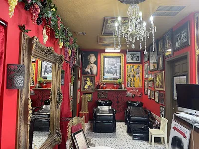 RAZZLEDAZZLE Barbershop