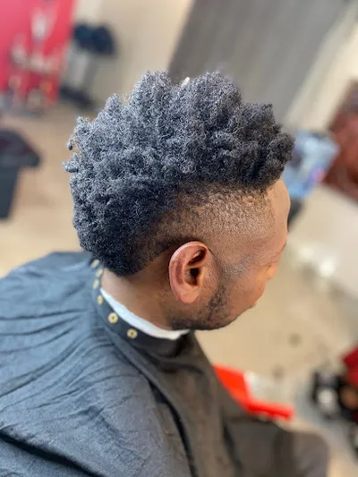 Mz Hollywood’s Barbershop