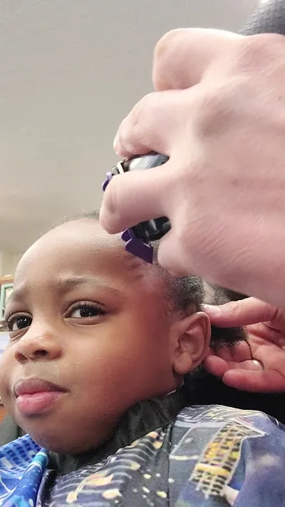 Deluxe Barbershop