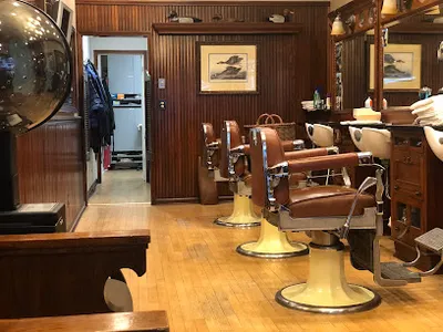 Fred's Barber Shop