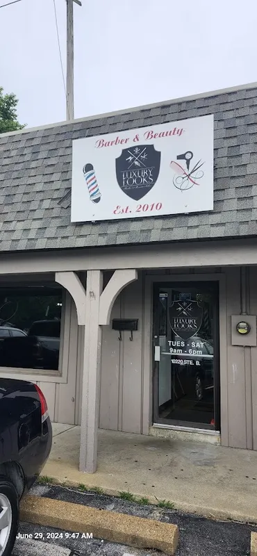 Luxury Looks Barber & Beauty