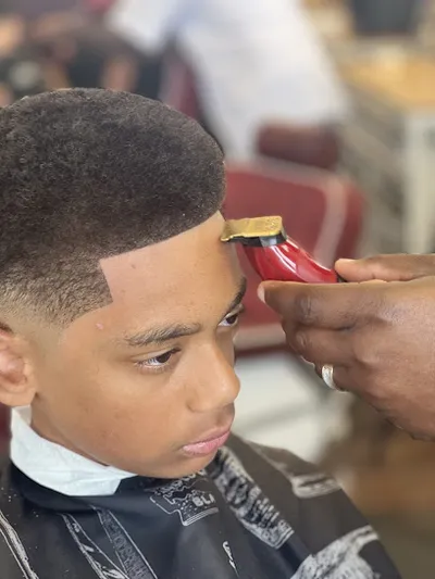 Maurice luxury unisex barbershop