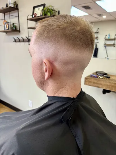 Tori's at One Mane Place & Barbershop
