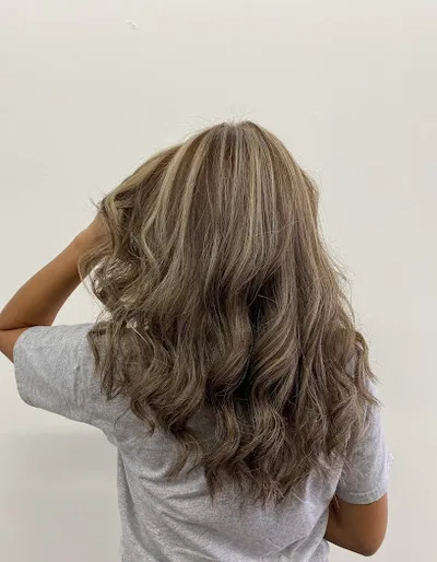 Alicia‘s Beauty Salon & barbershop