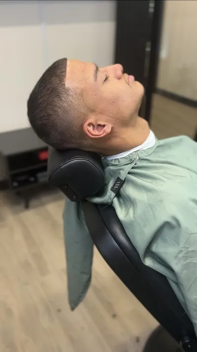 Castaneda’s Barber Suite