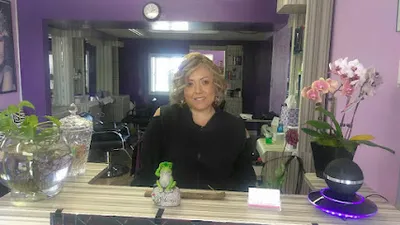 Cristina's Barber & beauty