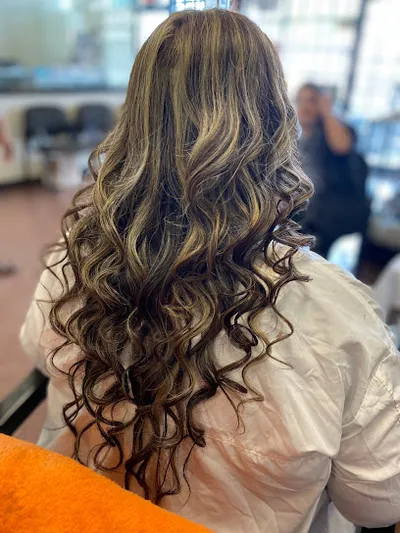 Glitter Beauty Salon And Barber