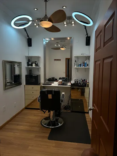 Aventura Barber