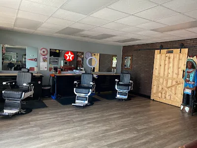 Service Station Barbershop & Beauty Lounge