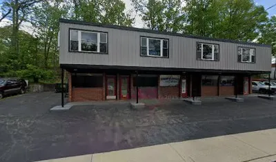 Lee's Barber Shop