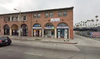 Majey's Beauty Salon & Barber Shop