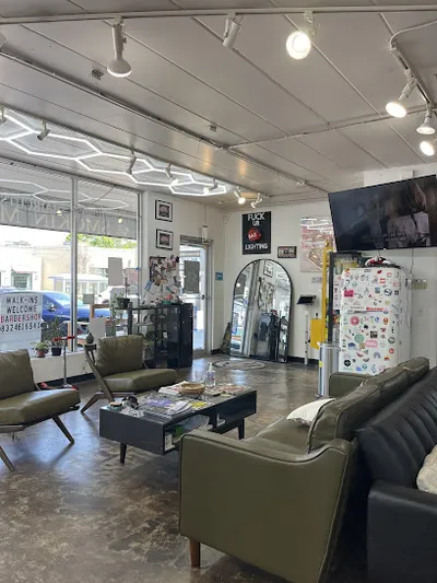 Smokin’ Mirrors Barbershop