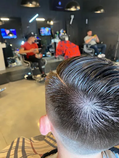 Archmike The Barber