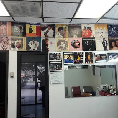 Gulley's BarberShop