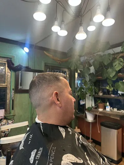 Gil The Barber