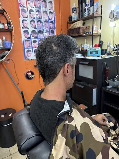 Barber Abu Saif