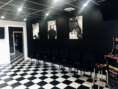 Boneheads BarberShop