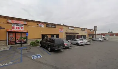 Estrella's Barbershop And Beauty Salon