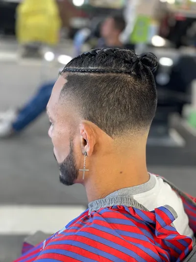 RINGSIDE KUTZ BARBERSHOP