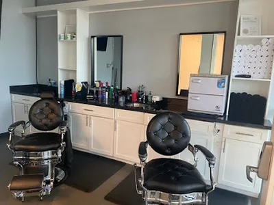 Naomis Cutz Barbershop