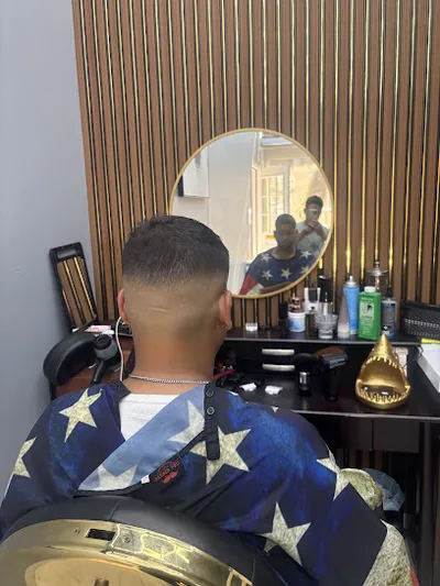 Golden Shark Barber
