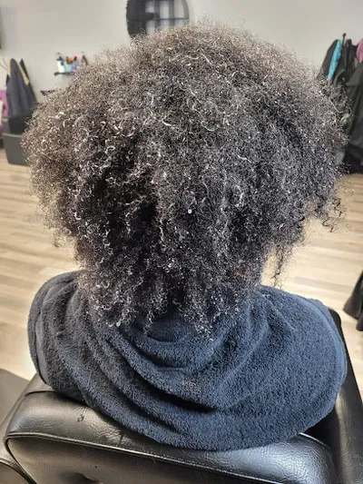 Tangled Headz Salon & Barbershop