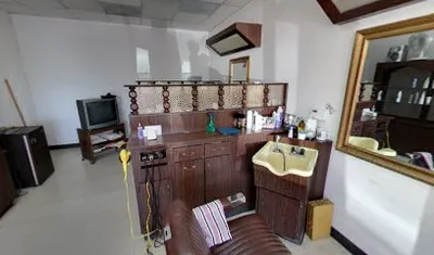 Macho's Barber Shop
