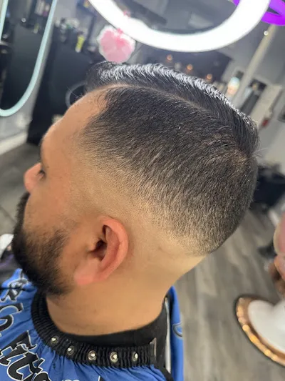 PR barber & beauty salon