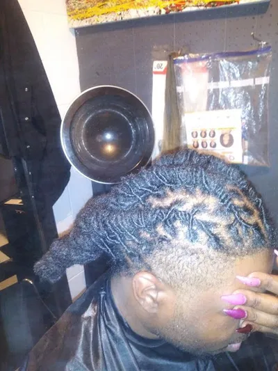 Cartez Lamar Barber & Beauty