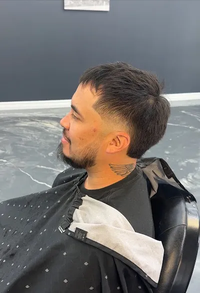 ELITE CUTS BARBERSHOP