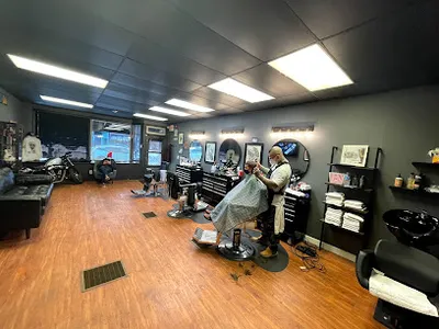 Southside Barber Lounge on Chicago