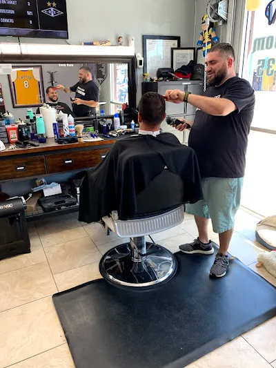 Fades & Blades BarberSHOP, Valley Glen
