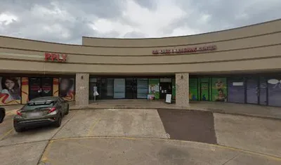 Mac’s Barber Lounge