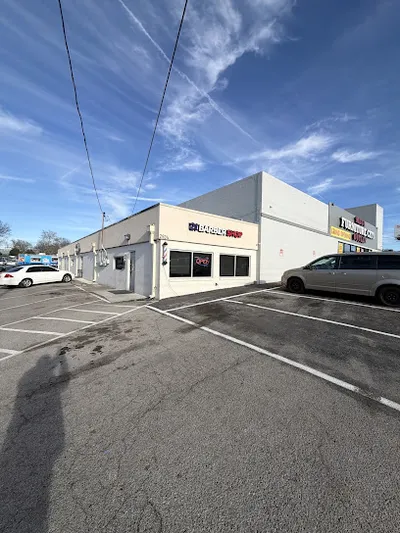 Latinos 21 Barber shop