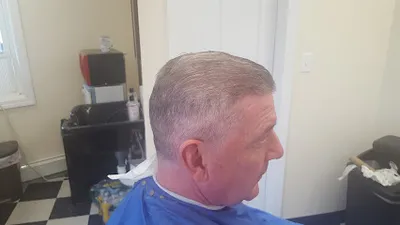 Tom Office Barber Shop