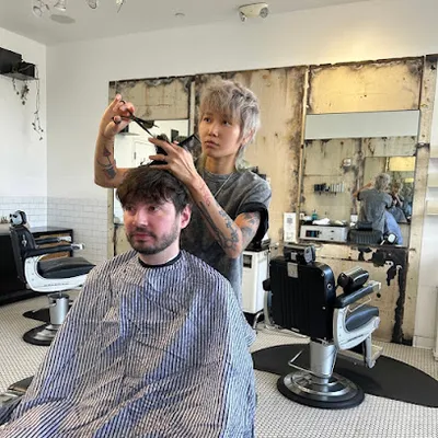 Lexx Dam Barber
