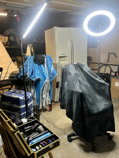 Lever Play Barber