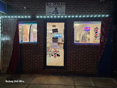 R & L STYLES Beauty and The Barber