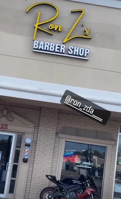 Ron Z's Barbershop Kut Junkiez