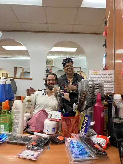Hector's Barber Shop