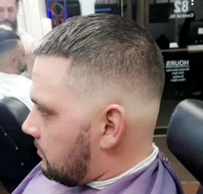 Louie styles barber louie scissorhandz